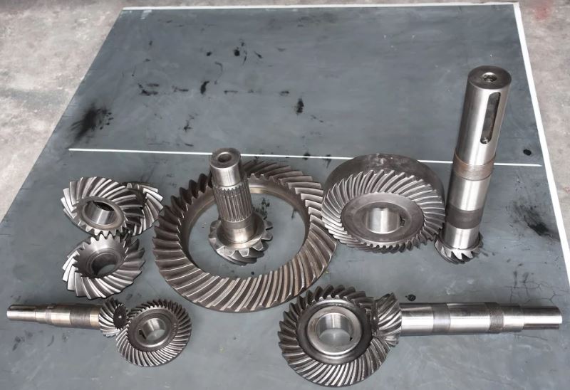 Bộ truyền bánh răng côn xoắn 2